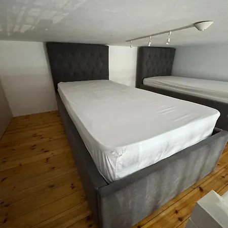 R&m Duplex With Sea View 20m From The Sea And Private Parking Durrës